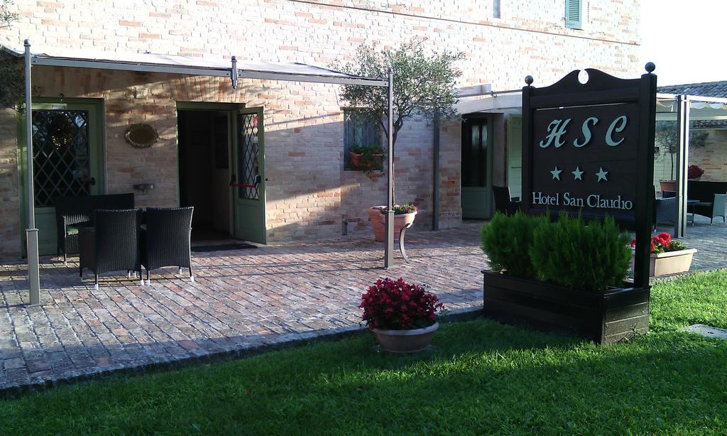 Hotel San Claudio Corridonia Exterior photo